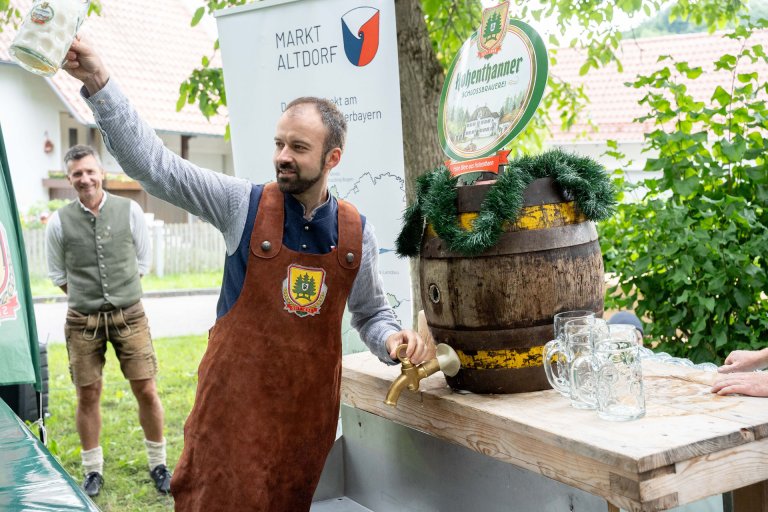 Bieranstich 2025 ozapft is Bieranstich 2025 ozapft is