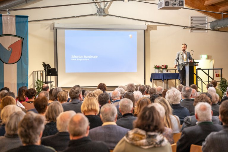 Jahresempfang 2025_Gäste von hinten Jahresempfang 2025_Gäste von hinten